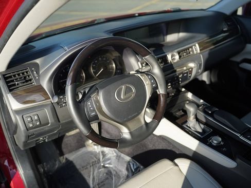 Used 2013 Lexus GS 350 AWD w/ Luxury Pkg w/Cold Weather Pkg image 9