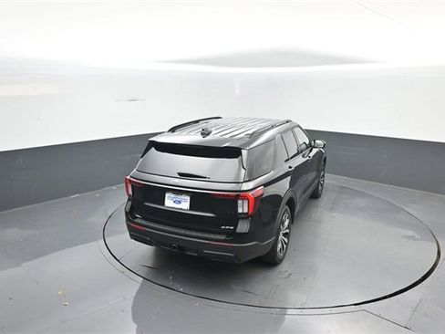 New 2026 Ford Explorer ST-Line image 24