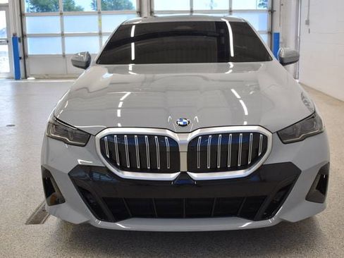 Used 2024 BMW 530i xDrive w/ M Sport Package AWD/4WD image 3