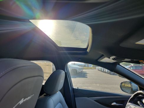 New 2026 Buick Envista Avenir image 8