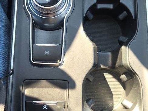 Used 2022 Ford Edge SE w/ Black Appearance Package image 38