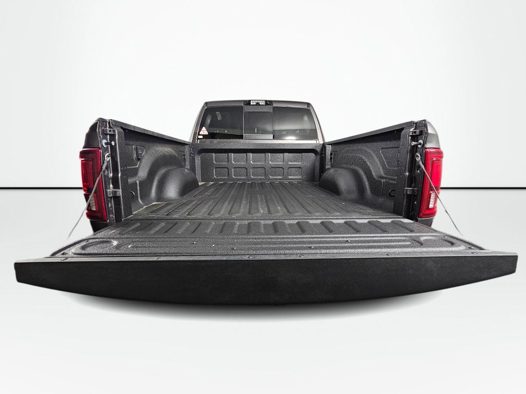 New 2026 RAM 3500 Laramie w/ Night Edition AWD/4WD image 18