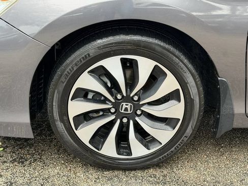 Used 2017 Honda Accord Hybrid Sedan image 12