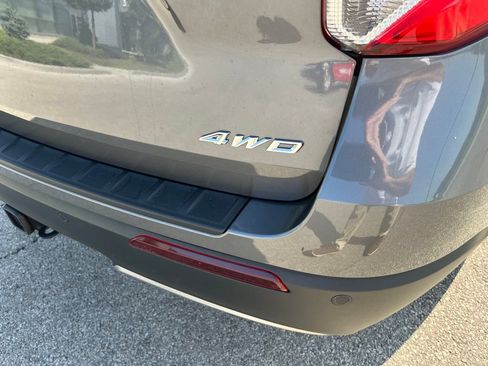 Used 2023 Ford Explorer XLT w/ Equipment Group 202A image 7