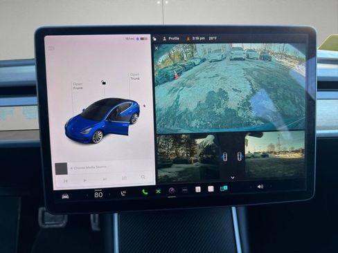 Used 2018 Tesla Model 3 Long Range image 18