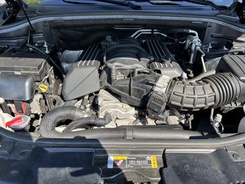 Used 2022 Dodge Durango SRT w/ Premium Interior Group AWD/4WD image 36