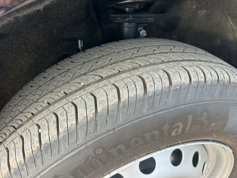 Used 2025 Ford Maverick XL w/ Equipment Group 101A image 30