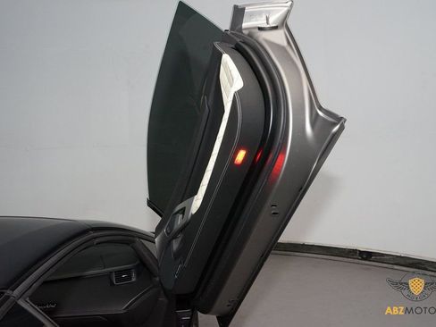 Used 2015 Lamborghini Aventador LP 700-4 image 10