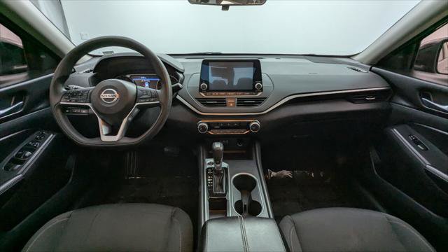 Used 2022 Nissan Altima 2.5 SV FWD image 23