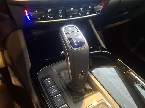 Used 2024 Maserati Levante GT Ultima AWD/4WD image 33
