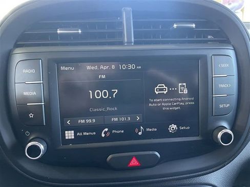 Used 2023 Kia Soul LX image 14