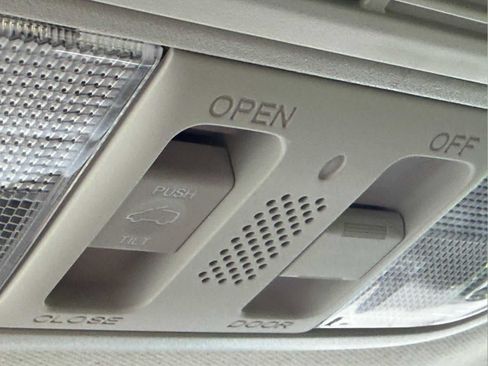 Used 2022 Honda HR-V EX image 8