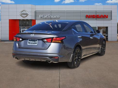 Certified 2025 Nissan Altima 2.5 SV w/ SV Special Edition Package FWD image 3