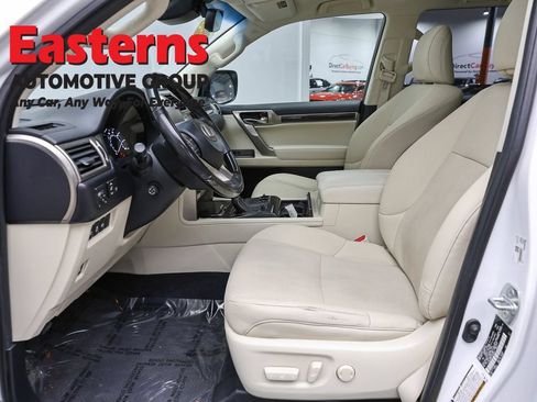Used 2020 Lexus GX 460 Premium w/ Premium Package AWD/4WD image 14