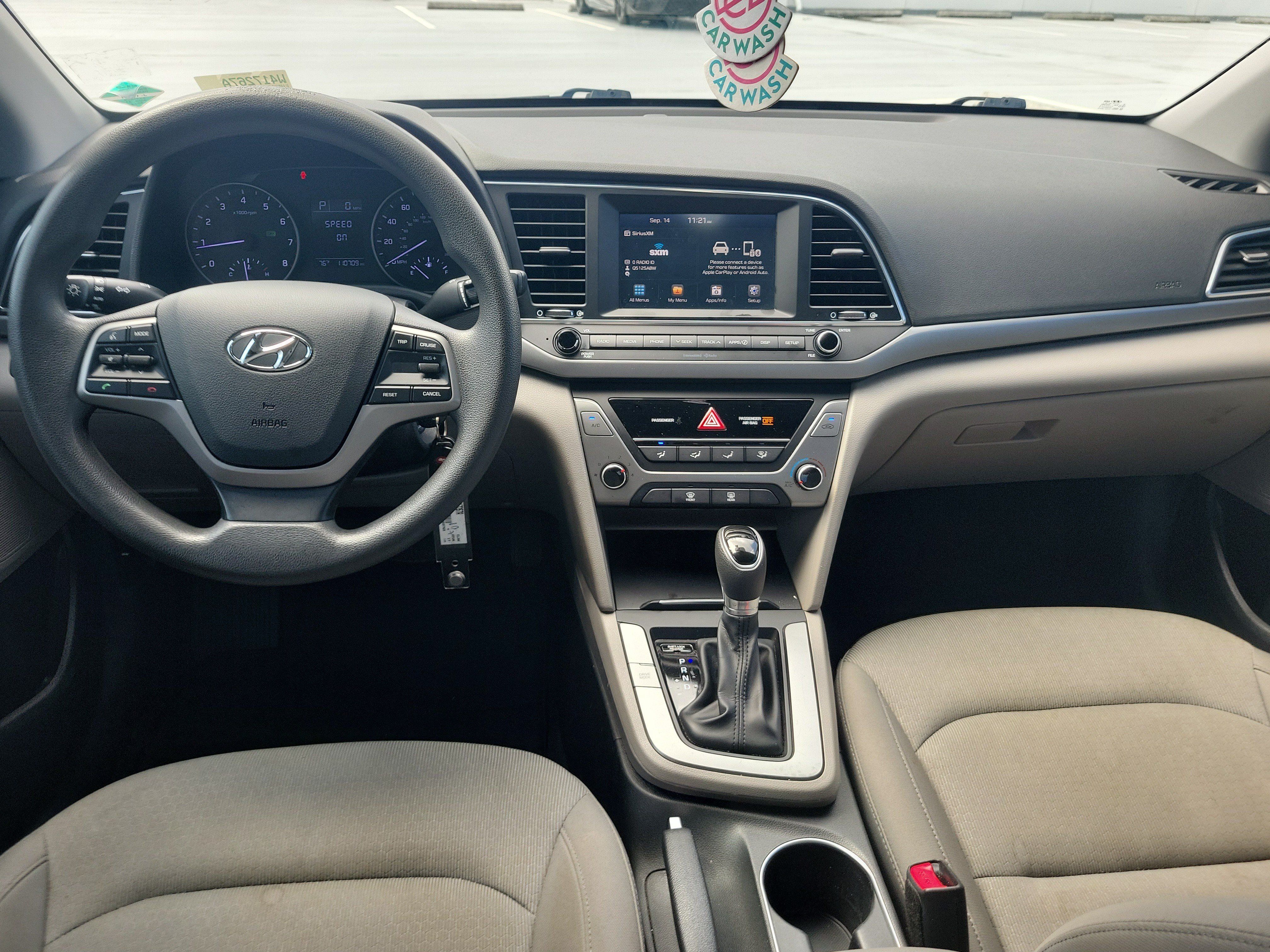 Used 2017 Hyundai Elantra SE FWD image 15