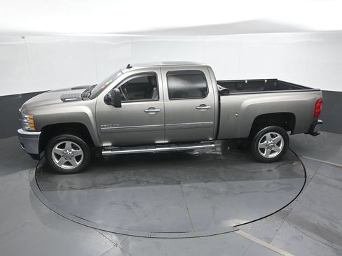 Used 2013 Chevrolet Silverado 2500 LT w/ Custom Sport Truck Package RWD image 46