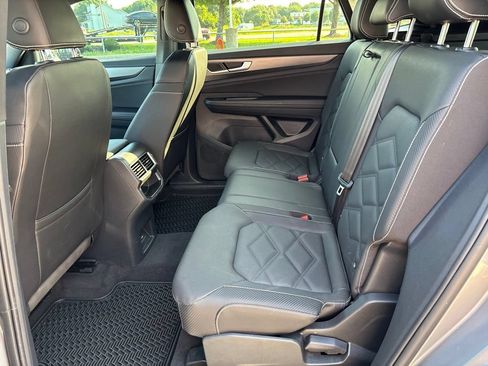 Used 2026 Volkswagen Atlas Cross Sport SE AWD/4WD image 42