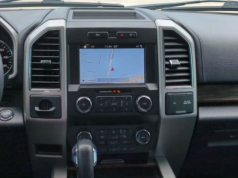 Used 2019 Ford F150 Lariat RWD image 18