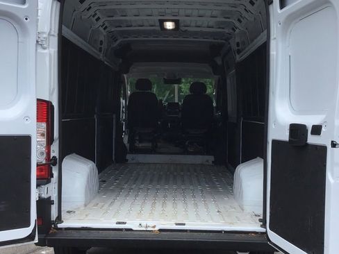 Used 2026 RAM ProMaster 2500 w/ Convenience Group FWD image 5