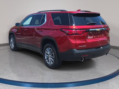 Used 2023 Chevrolet Traverse LT FWD image 7