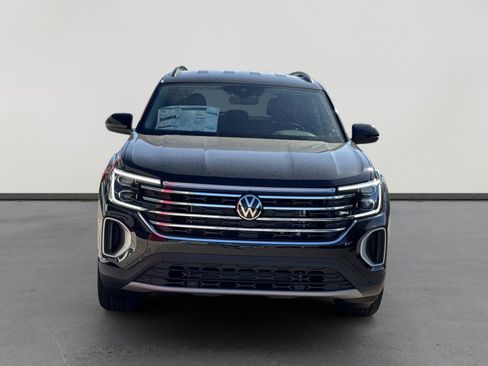 New 2026 Volkswagen Atlas SE image 2