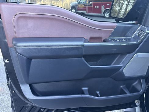 Used 2023 Ford F150 Lariat w/ Equipment Group 502A High image 10