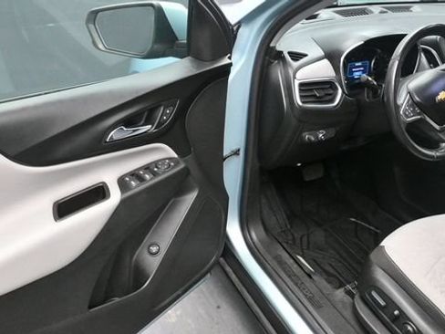 Used 2022 Chevrolet Equinox LT AWD/4WD image 9