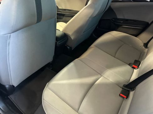 Used 2018 Honda Civic EX image 5