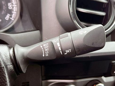 Used 2021 Toyota Tacoma TRD Off-Road image 23