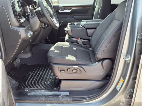New 2026 GMC Sierra 1500 SLE w/ Preferred Package AWD/4WD image 25