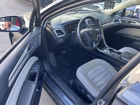 Used 2019 Ford Fusion S FWD image 7