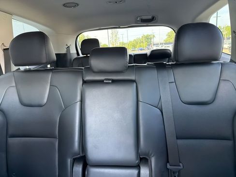 Certified 2023 Kia Telluride LX FWD image 5