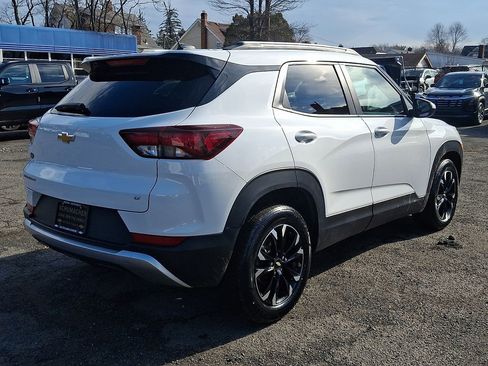 Used 2023 Chevrolet TrailBlazer LT w/ Convenience Package image 8