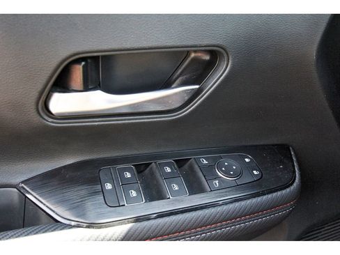 Used 2025 Nissan Kicks SR w/ SR Premium Package AWD/4WD image 23
