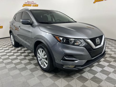 Used 2021 Nissan Rogue Sport SV FWD image 9
