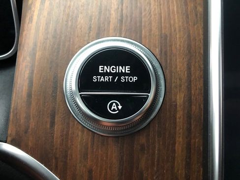 Certified 2023 Mercedes-Benz GLC 300 4MATIC image 33