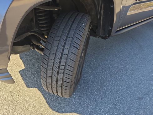 Used 2021 Toyota Tacoma SR5 image 34