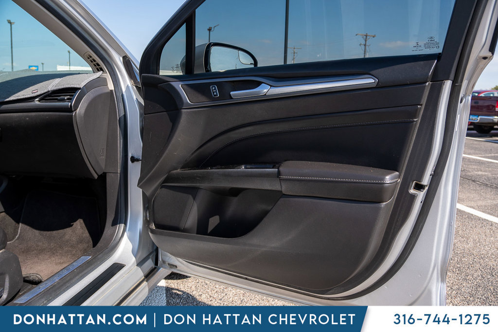 Used 2014 Ford Fusion Titanium FWD image 24