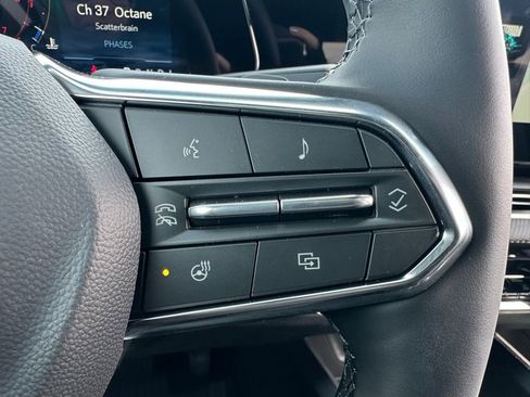 New 2026 Chevrolet Equinox LT w/ Convenience Package II image 27