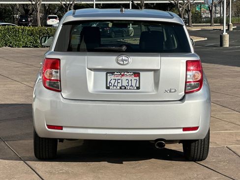 Used 2012 Scion xD image 5