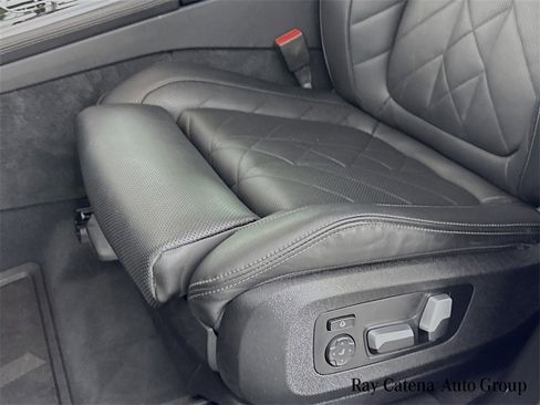 Used 2023 BMW X5 xDrive40i w/ Executive Package image 19
