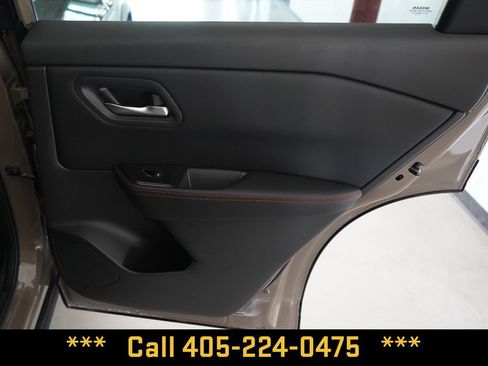 Used 2025 Nissan Rogue SV AWD/4WD image 24