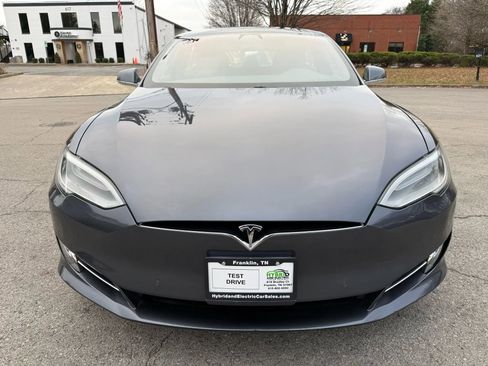 Used 2020 Tesla Model S Long Range Plus image 10