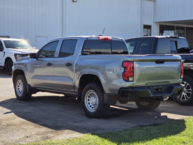 Used 2025 Chevrolet Colorado W/T w/ Advanced Trailering Package AWD/4WD image 6