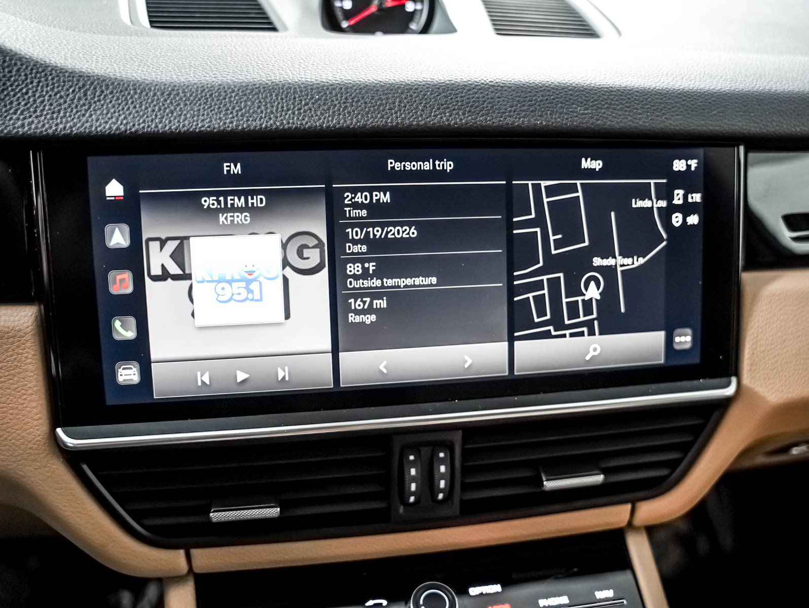 Certified 2023 Porsche Cayenne AWD/4WD image 22