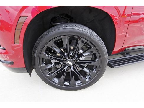 Used 2025 Cadillac Escalade Sport Platinum w/ LPO, ONYX Package AWD/4WD image 31