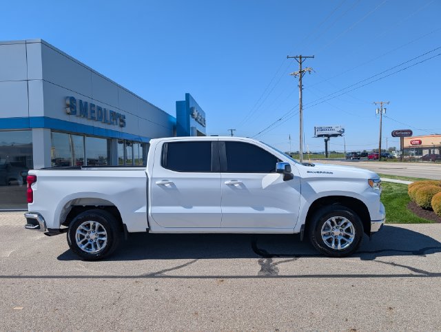 Used 2024 Chevrolet Silverado 1500 LT AWD/4WD image 2