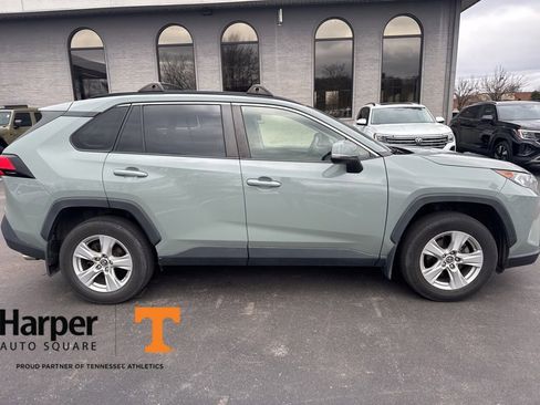 Used 2019 Toyota RAV4 XLE image 6