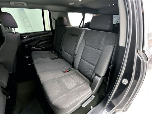 Used 2018 Chevrolet Suburban LS image 35