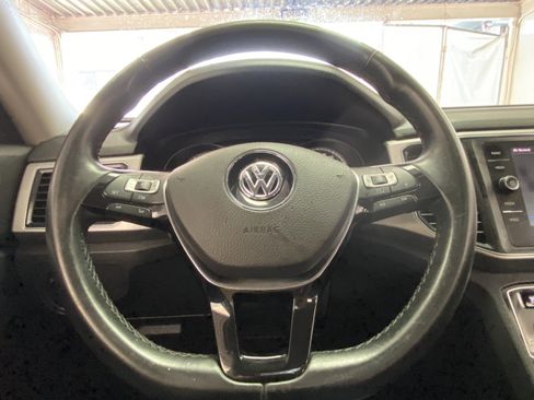 Used 2018 Volkswagen Atlas SE image 35